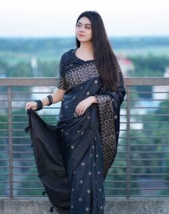 প্রিমিয়াম বধুয়া বেনারসি জাপানি সিল্ক শাড়ী  + ম্যাচিং ব্লাউজ পিস SC-01 - Image 3